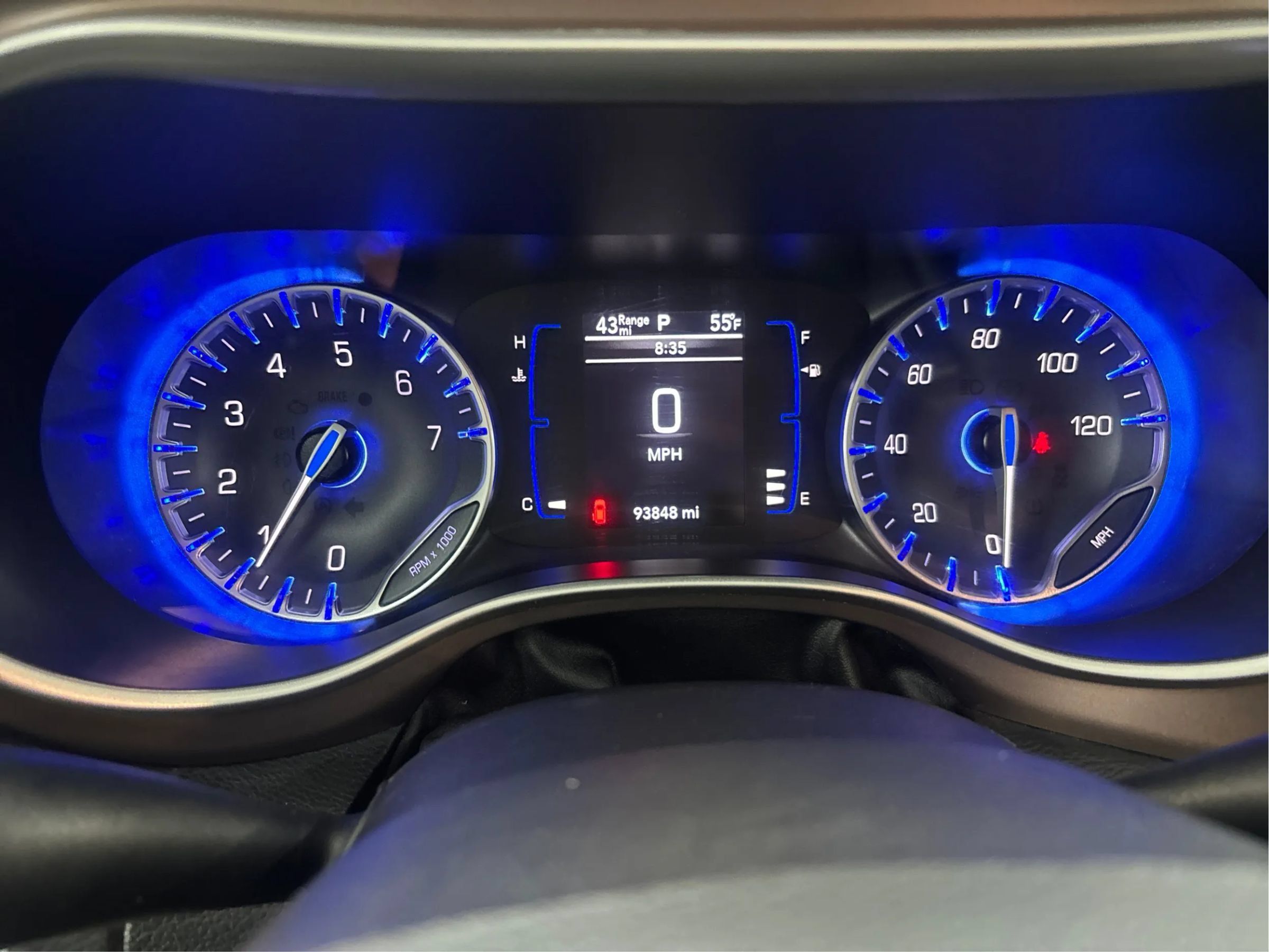 Used 2023 Chrysler Voyager LX FWD image 23