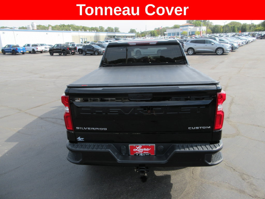 Certified 2020 Chevrolet Silverado 1500 Custom w/ Custom Value Package AWD/4WD image 7