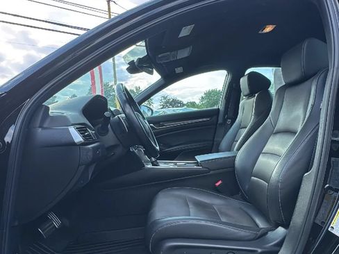 Used 2022 Honda Accord Sport image 11