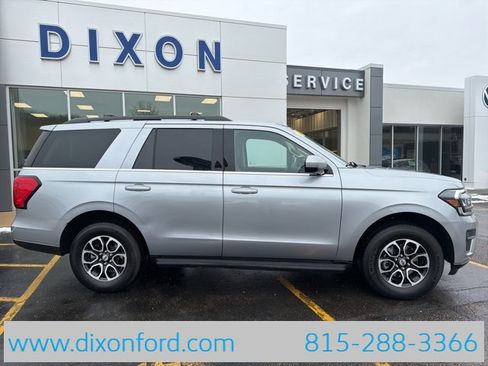 Used 2024 Ford Expedition XLT image 8