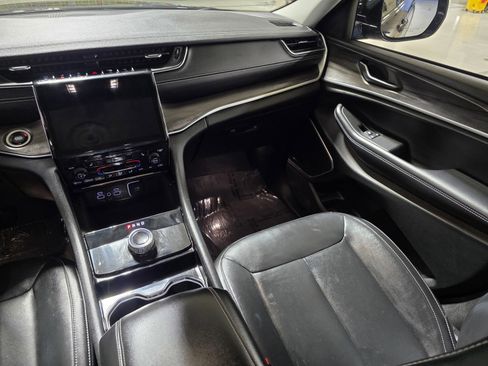 Used 2021 Jeep Grand Cherokee L Limited image 22