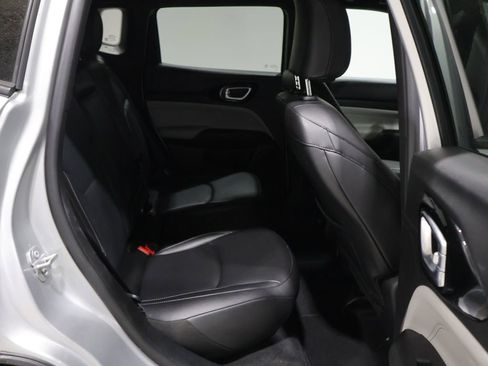 Used 2025 Jeep Compass Limited AWD/4WD image 21