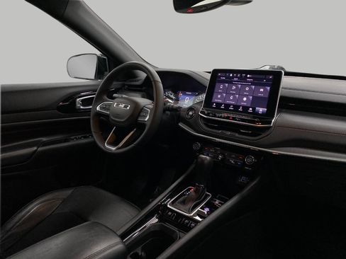 Used 2025 Jeep Compass Trailhawk w/ Trailer Tow Group image 19