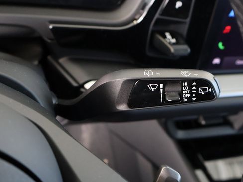 New 2025 Porsche Cayenne image 30