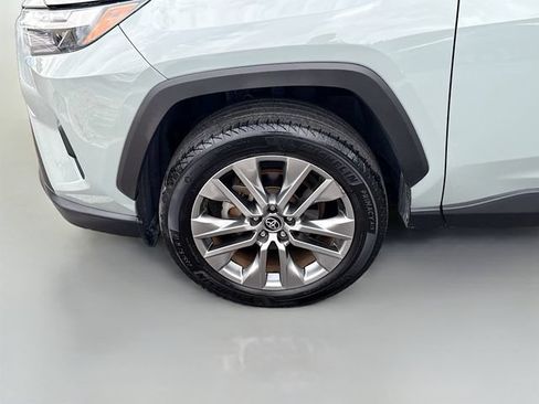 Used 2023 Toyota RAV4 XLE Premium FWD image 28