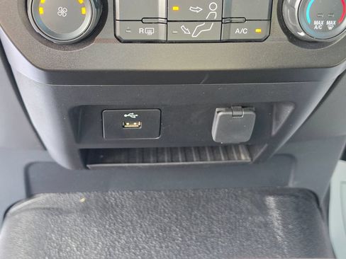 Used 2022 Ford F250 XL w/ Power Equipment Group AWD/4WD image 28
