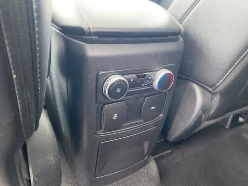 Used 2022 Ford Explorer XLT image 21