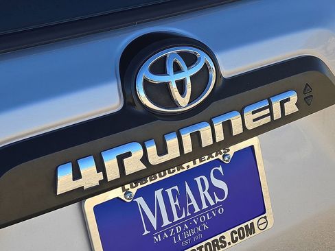 Used 2024 Toyota 4Runner TRD Off-Road Premium image 13