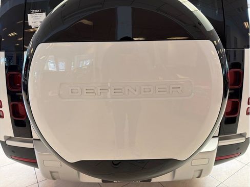 Used 2023 Land Rover Defender 130 SE AWD/4WD image 47