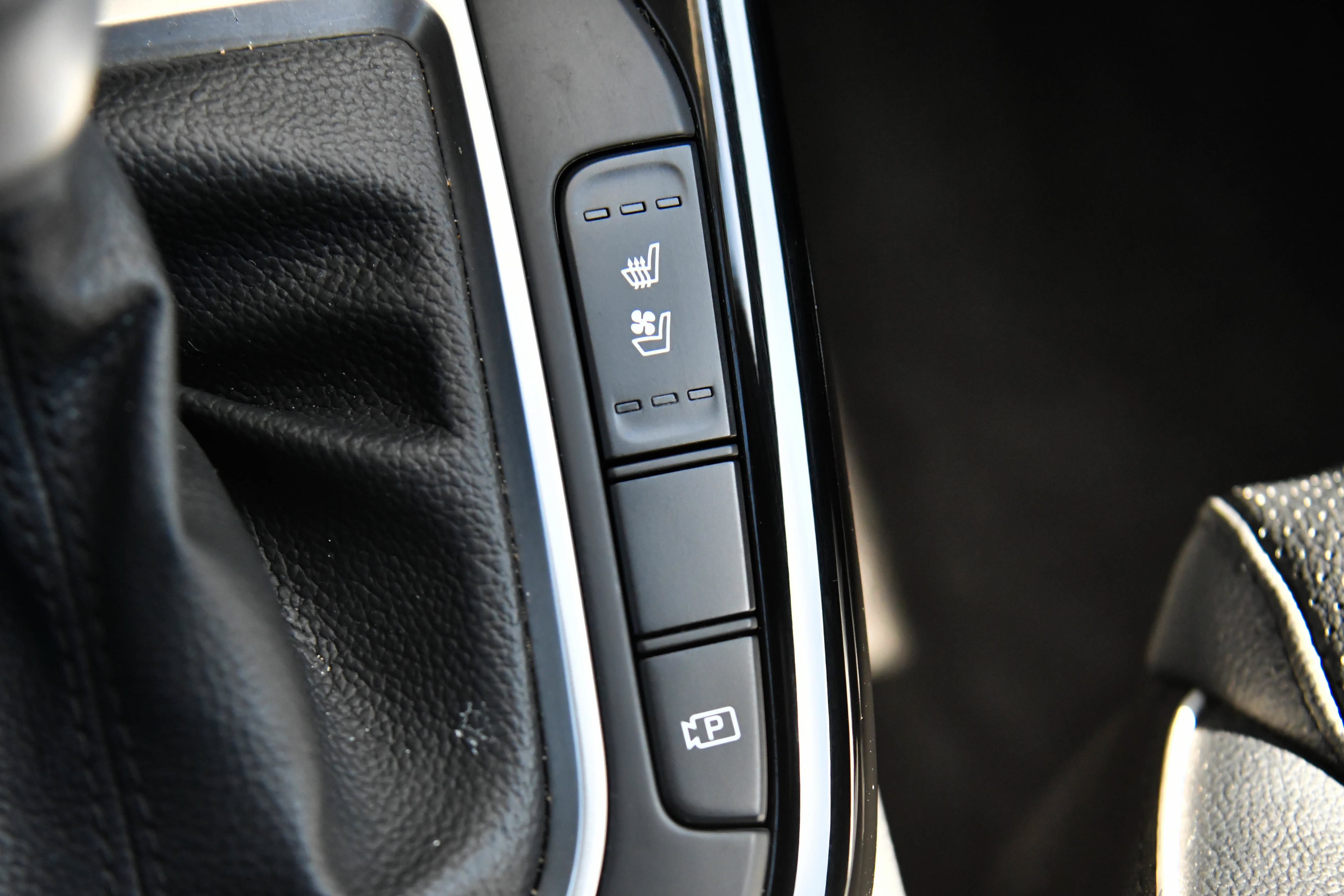 Used 2024 Kia Forte GT-Line w/ GT-Line Premium Package FWD image 28