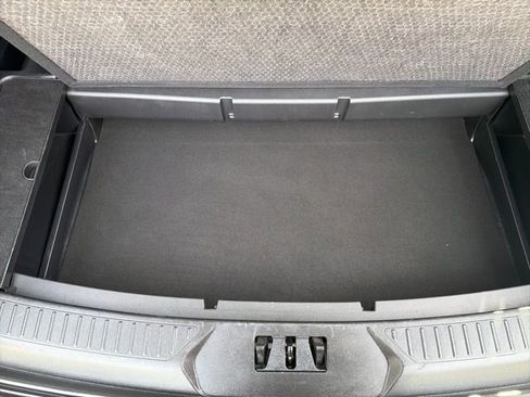 Used 2025 Ford Explorer ST-Line image 20