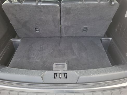 Used 2020 Ford Explorer Limited image 30