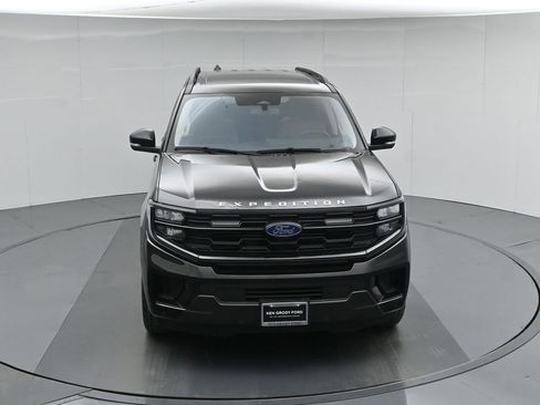 Used 2025 Ford Expedition Active AWD/4WD image 43