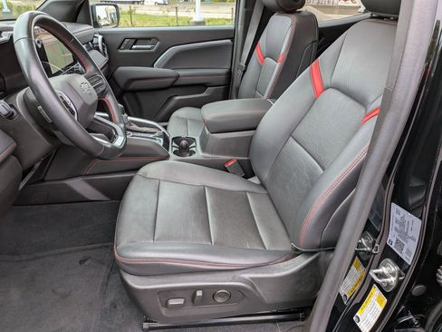 Used 2024 Chevrolet Colorado Z71 w/ Z71 Convenience Package 2 image 14