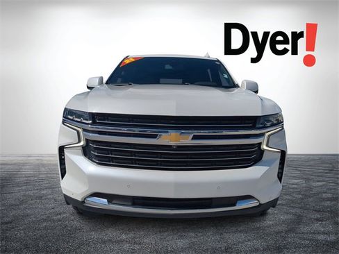 Used 2021 Chevrolet Suburban LT w/ LT Signature Package image 9