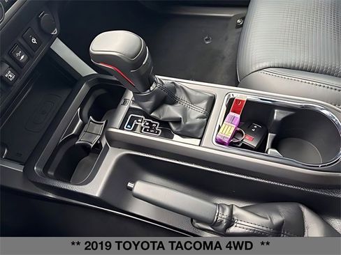 Used 2019 Toyota Tacoma TRD Off-Road image 22