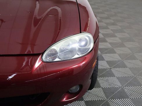 Used 2003 MAZDA MX-5 Miata image 8