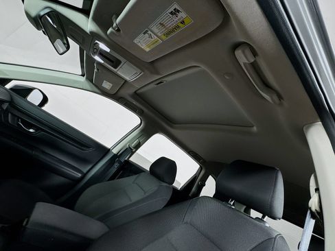 Used 2023 Honda CR-V EX image 15