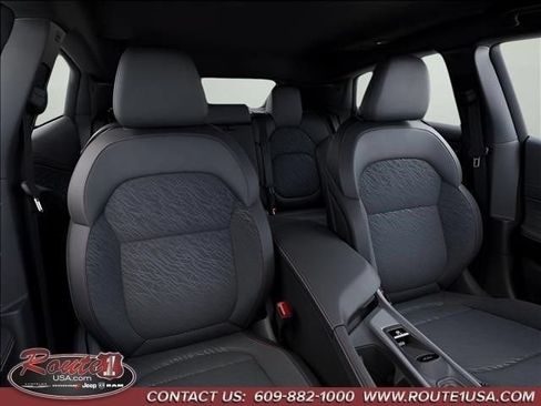 New 2026 Dodge Charger R/T w/ Driver Convenience Group AWD/4WD image 17