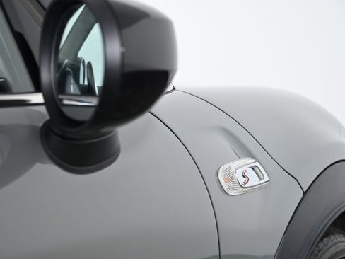Used 2021 MINI Cooper S w/ 6.5" Touchscreen Package FWD image 11