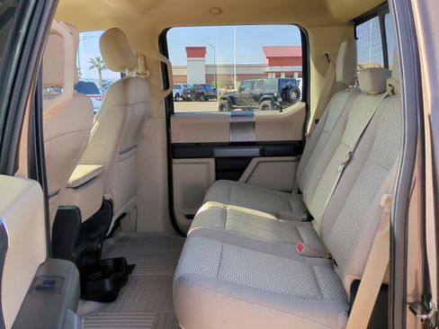 Used 2015 Ford F150 XLT w/ Equipment Group 302A Luxury image 24