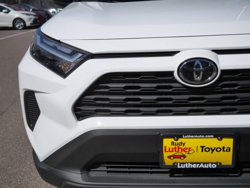 Certified 2025 Toyota RAV4 LE AWD/4WD image 17