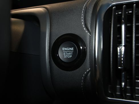 New 2026 Ford Expedition Platinum image 11