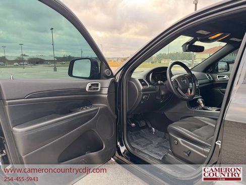 Used 2020 Jeep Grand Cherokee Altitude image 12