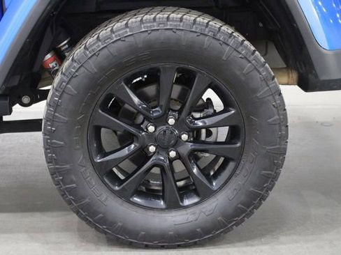 Used 2021 Jeep Gladiator Mojave AWD/4WD image 35