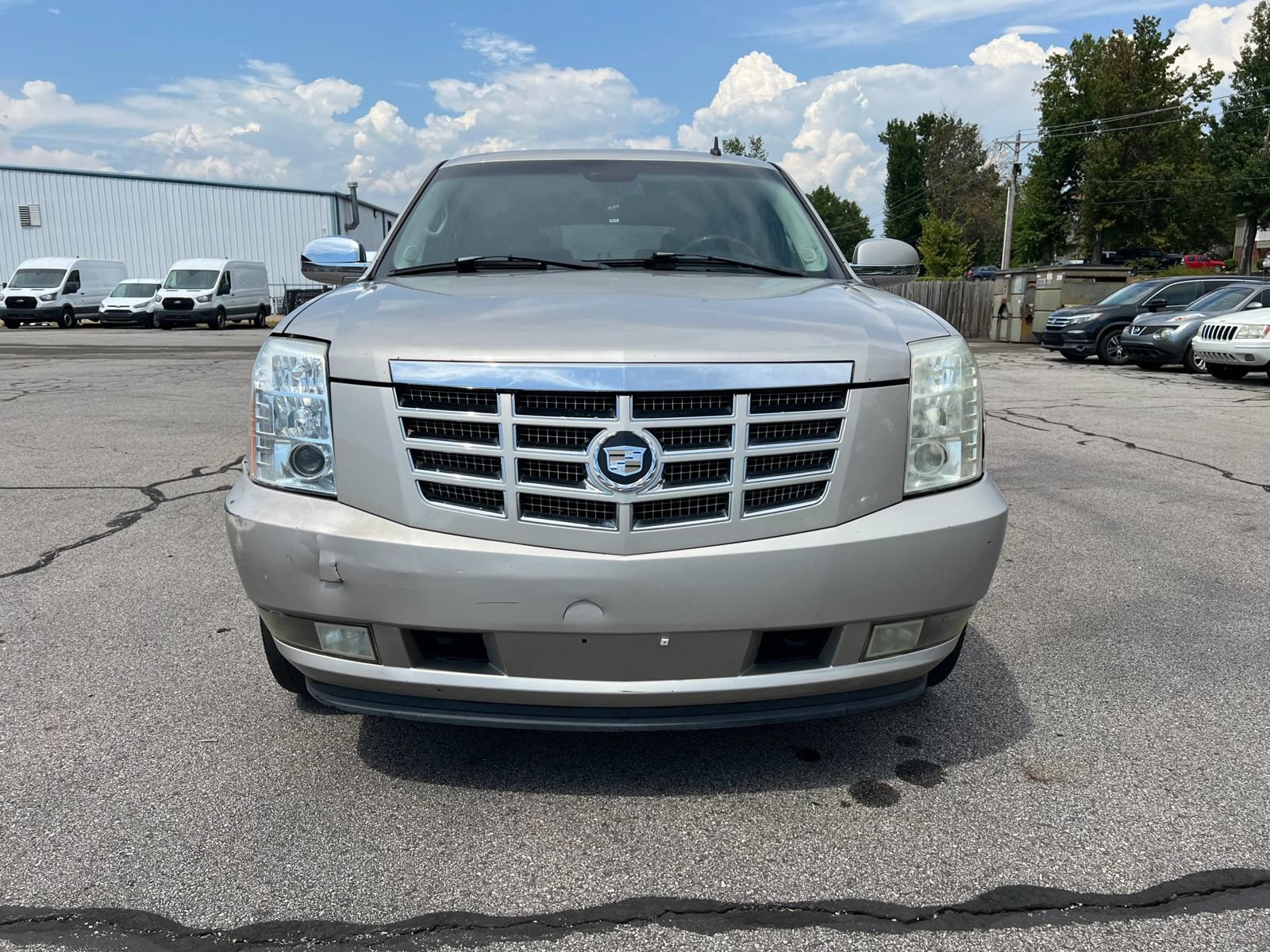 Used 2007 Cadillac Escalade AWD w/ Climate Package image 8