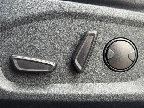 Used 2024 Ford Edge SEL w/ Convenience Package image 21