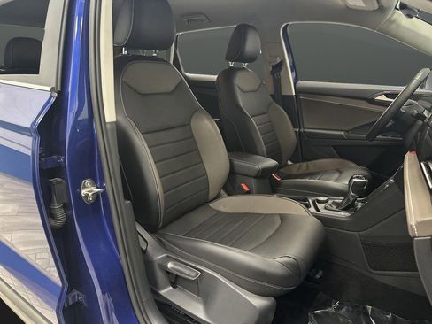 Used 2022 Volkswagen Taos SEL image 29