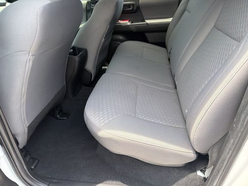 Used 2022 Toyota Tacoma SR5 w/ Technology Package RWD image 21
