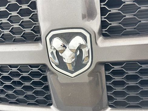 Used 2016 RAM 1500 Express AWD/4WD image 32