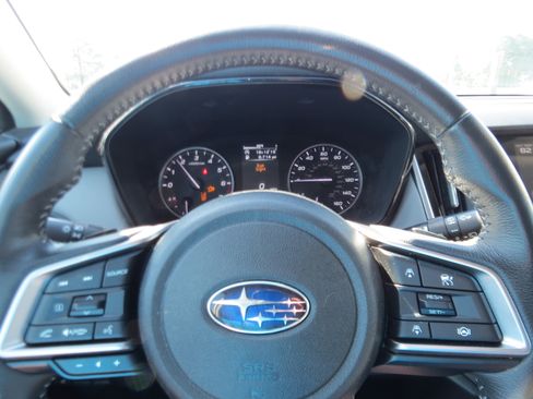 Used 2023 Subaru Outback Premium AWD/4WD image 21
