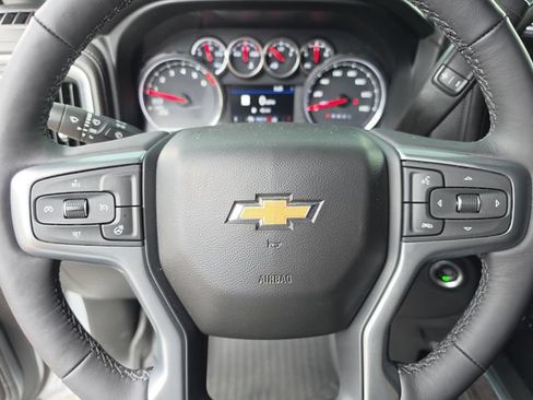 Used 2022 Chevrolet Silverado 1500 LTZ AWD/4WD image 35