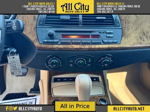 Used 2005 BMW Z4 2.5i image 12