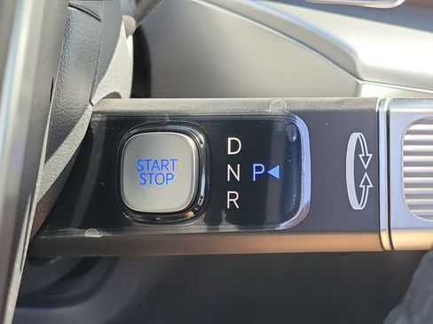 New 2026 Hyundai Ioniq 9 Calligraphy image 8