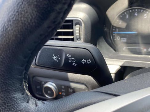 Used 2021 Ford Explorer XLT w/ Equipment Group 202A RWD image 31