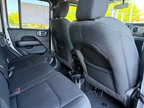 Used 2021 Jeep Wrangler Unlimited Sahara AWD/4WD image 24