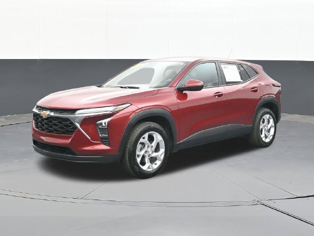 Used 2024 Chevrolet Trax LS w/ LS Convenience Package FWD image 4