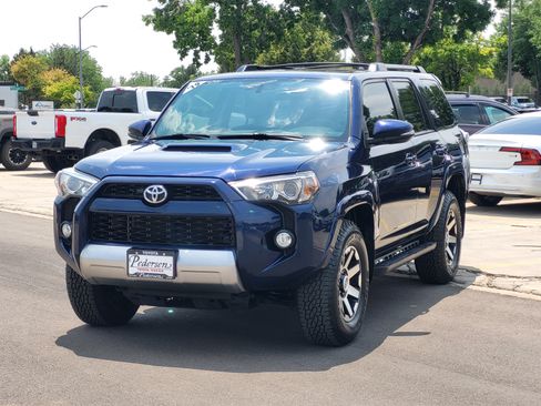 Used 2019 Toyota 4Runner TRD Off-Road Premium AWD/4WD image 4