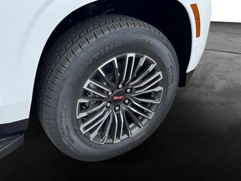 New 2026 GMC Yukon XL Elevation w/ Elevation Premium Package AWD/4WD image 11