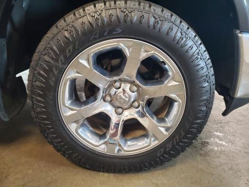 Used 2017 RAM 1500 Laramie AWD/4WD image 7