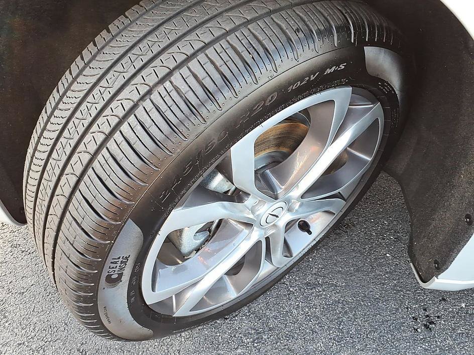 Used 2026 Chrysler Pacifica Pinnacle FWD image 9