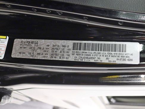 Used 2019 Jeep Wrangler Unlimited Sport S image 38