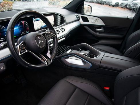 Used 2024 Mercedes-Benz GLE 450e 4MATIC image 13