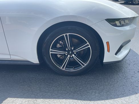 Used 2025 Ford Mustang Premium RWD image 6
