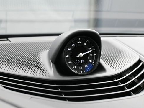 New 2026 Porsche Taycan GTS AWD/4WD image 21