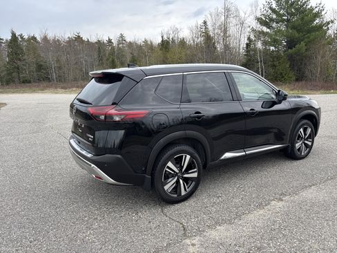 Certified 2023 Nissan Rogue Platinum w/ Platinum Premium Package AWD/4WD image 5